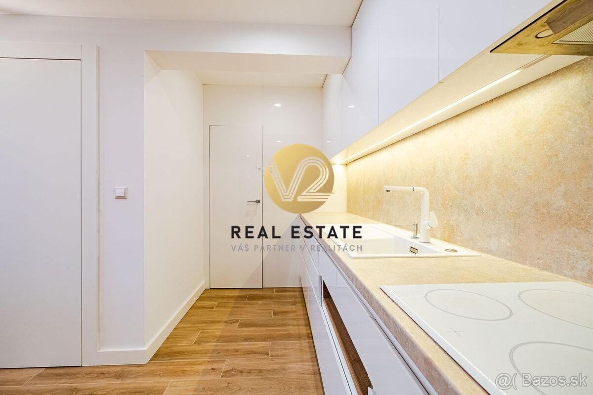 Na predaj – veľkometrážny 3-izbový exkluzívny, zariadený byt - 15