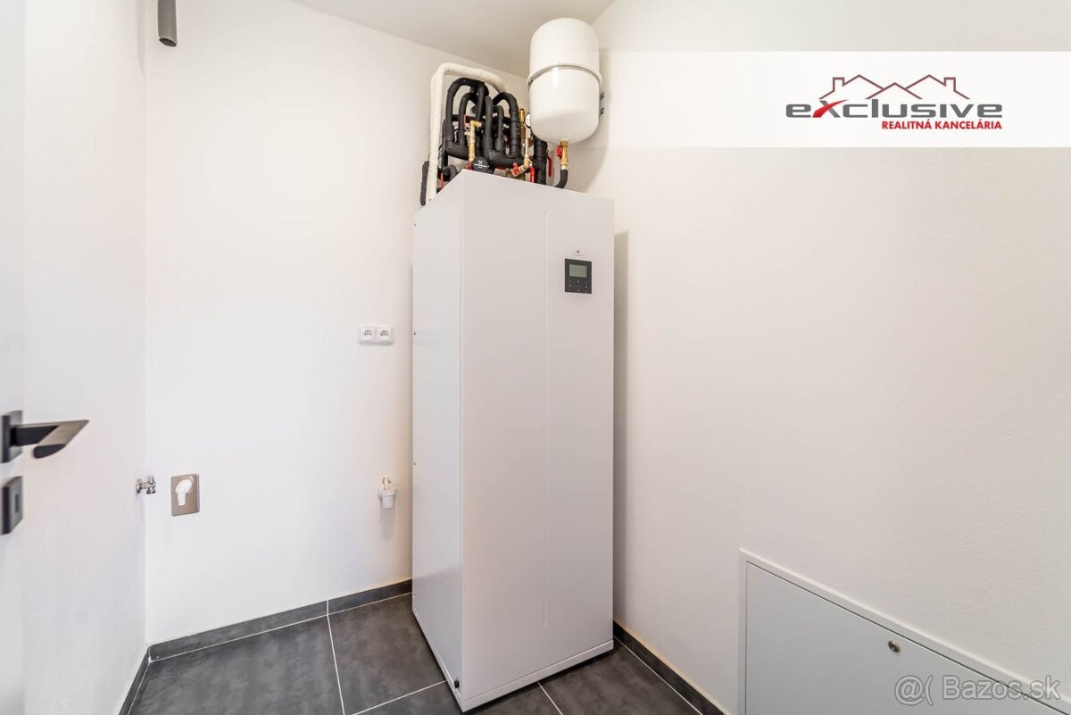 4 - IZBOVÝ RODINNÝ DOM - TRNKOV, 110 M2, TERASA, POZEMOK 335 - 15