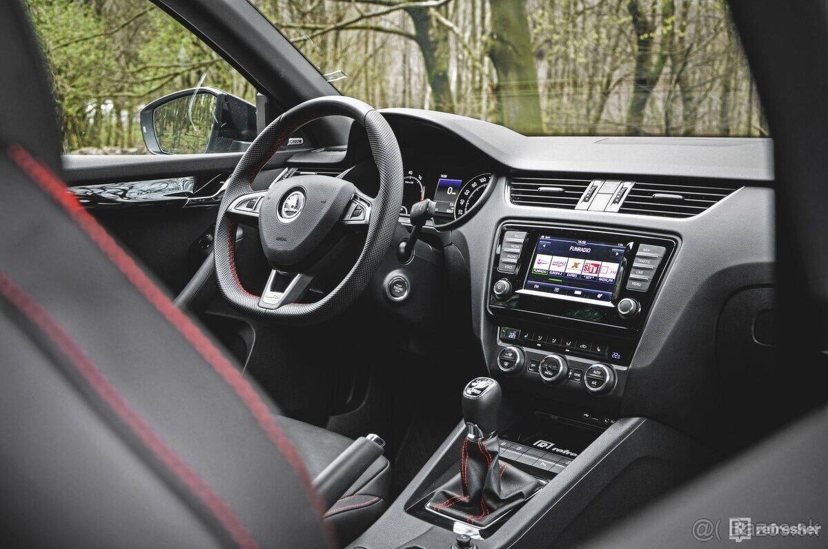 SKODA KOZENA RADIACA PAKA S MANZETOU - 15