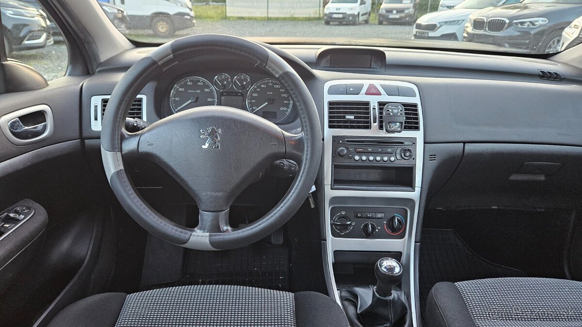 Peugeot 308 1.4 - 15