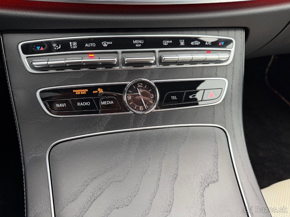 Mercedes-Benz CLS 300D 3xAMG-Line DESIGNO MASÁŽ WEBASTO - 15