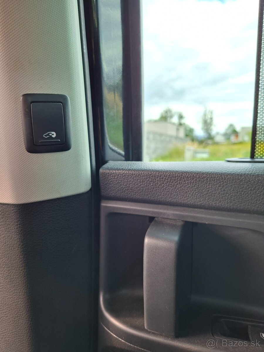 SEAT Alhambra 2.0 TDI FR Line 4Drive | 7 miest | Bez nehôd | - 15