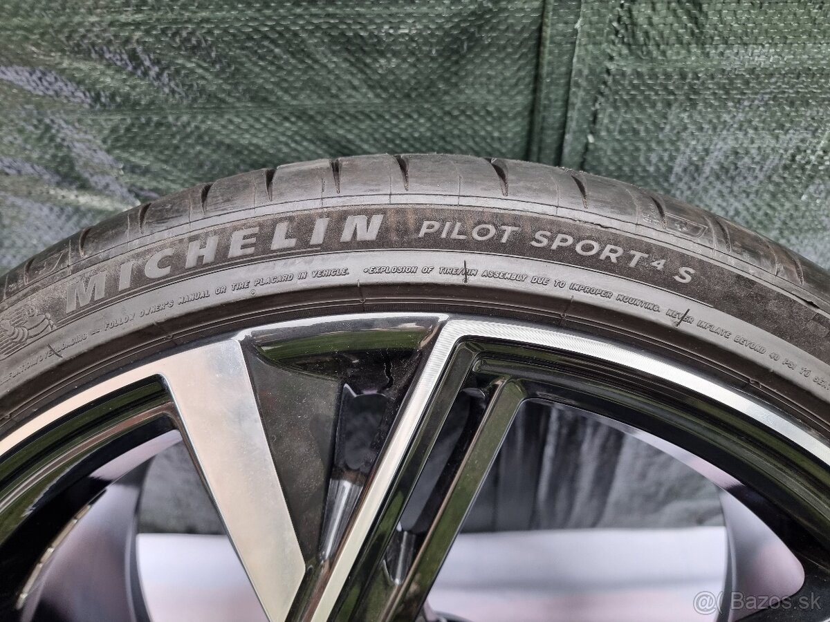 Audi RS6 / RS7 22" disky - 15