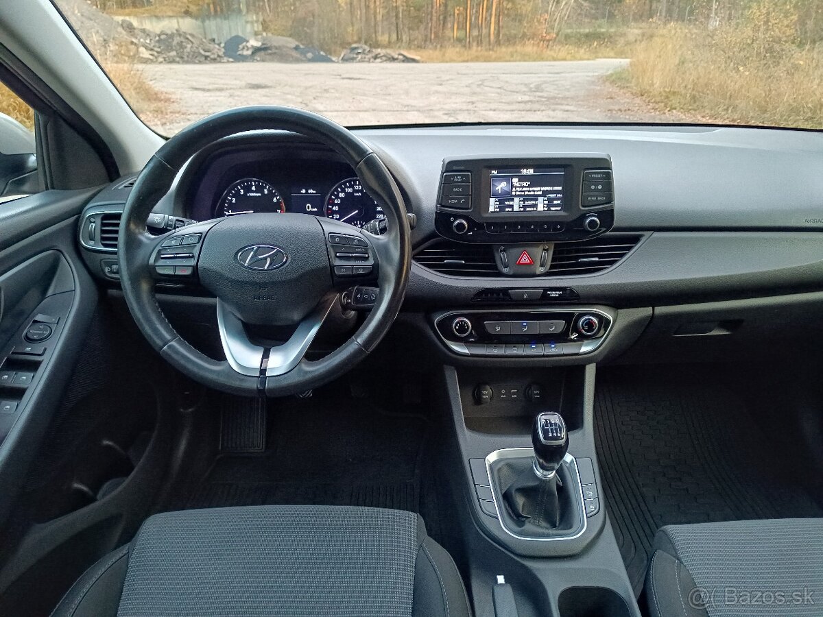 Hyundai I30 kombi rok 2018,najeto: 112.252 km, Nové v CZ - 15