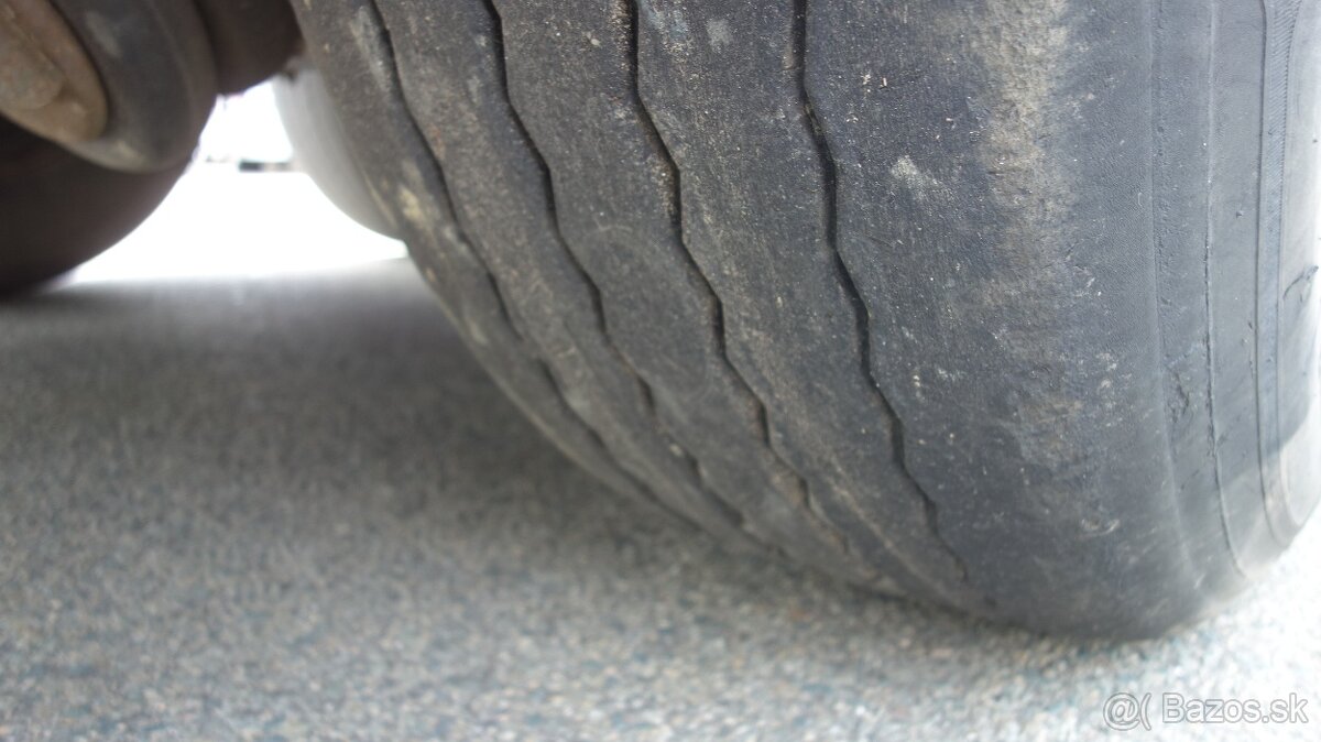 KNAPEN KT01 - Posuvná podlaha 87 m3 - 15