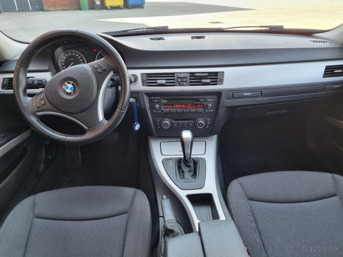 BMW e90 318d automat, xenon, šíber... - 15