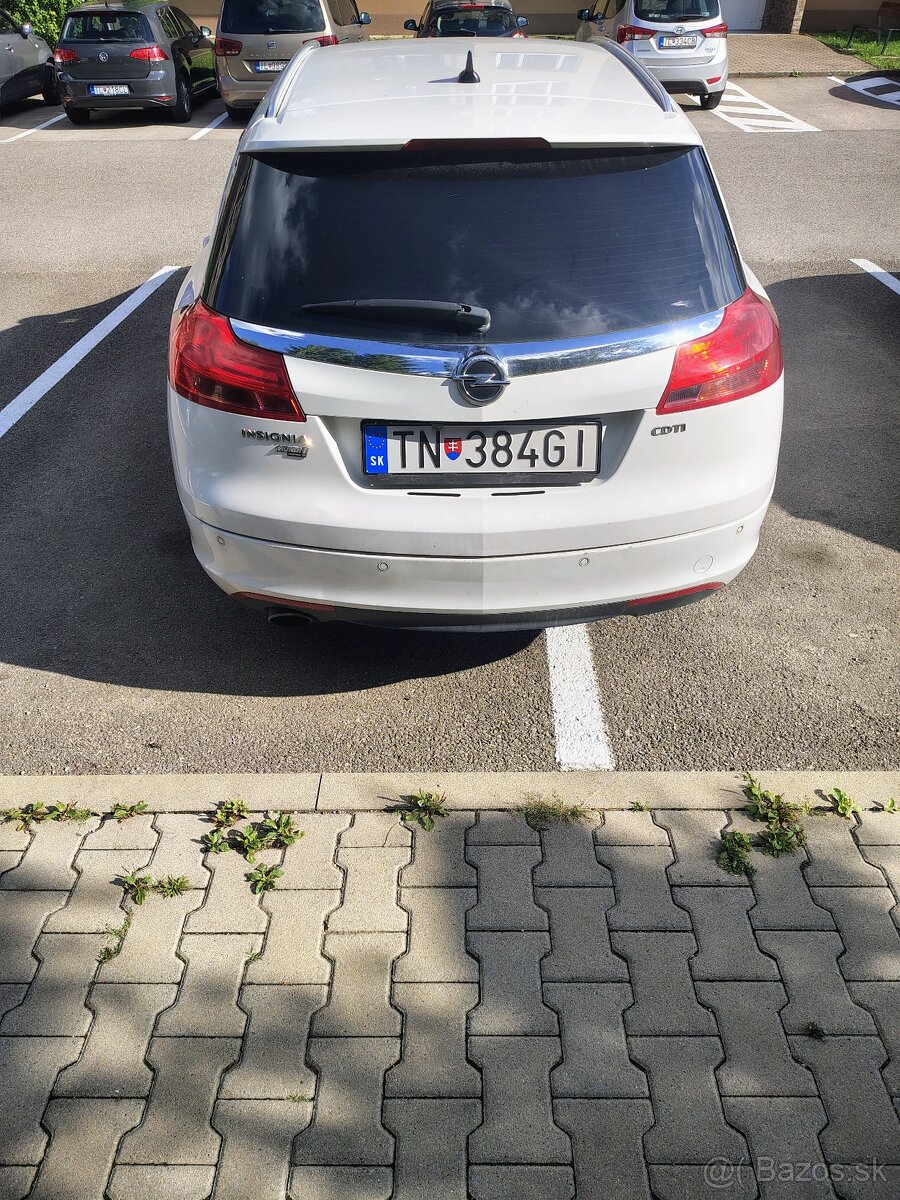 Predám Opel Insignia 2.0 cdti sports tourer 2010 96kW - 15