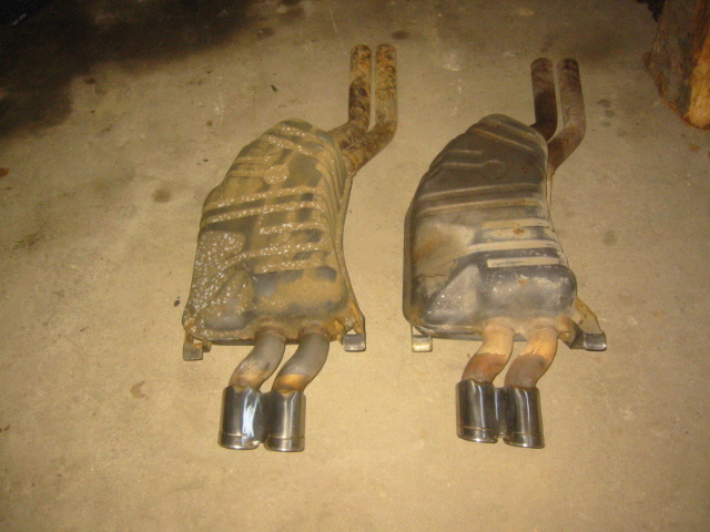 AUDI S8 D2 4.2 250kw - manuál + tiptronic - díly z vozidla - 15