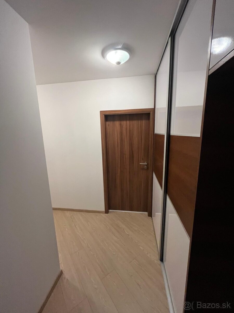 Apartmán Panorama Bojnice, 4. izbový, 109 m2 + terasa 13 m2. - 15
