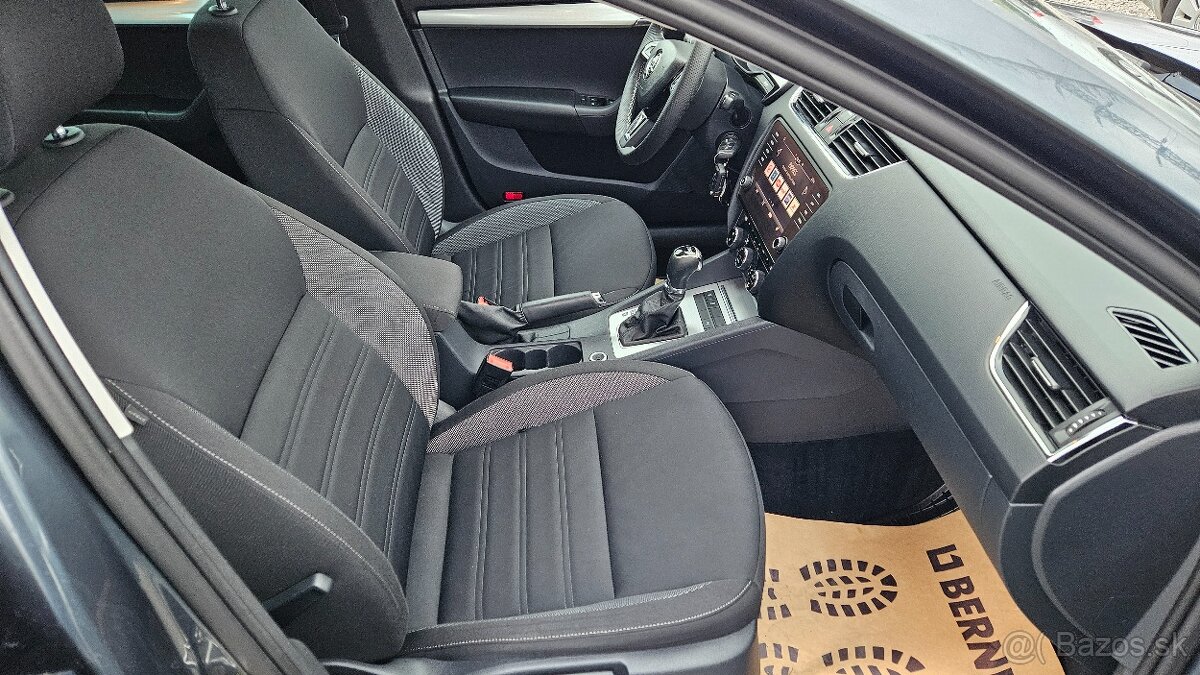 Škoda Octavia Combi 1.6 TDI 115k Team DSG - 15