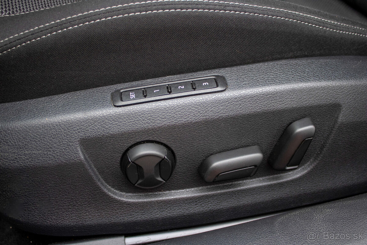 Škoda Superb Combi 2.0TDI DSG automat - 15