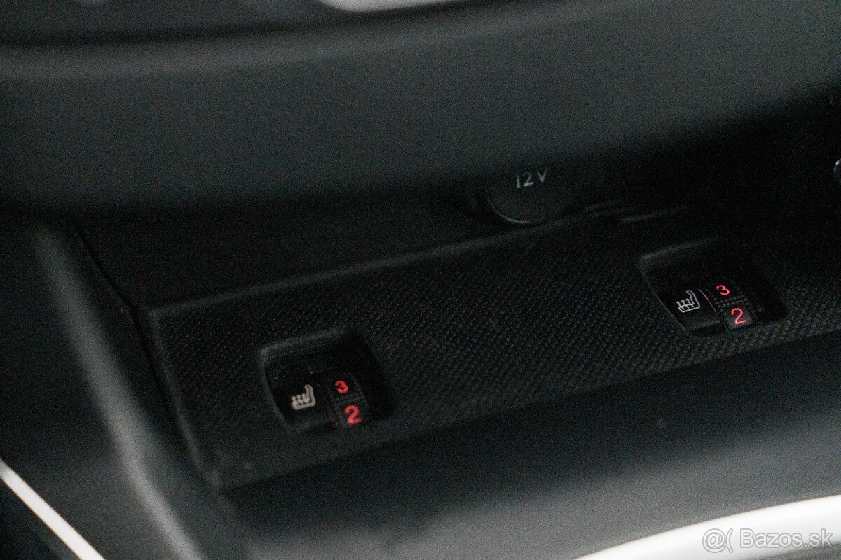 Peugeot 308 2.0 HDi 110kw M6 ALLURE - 15