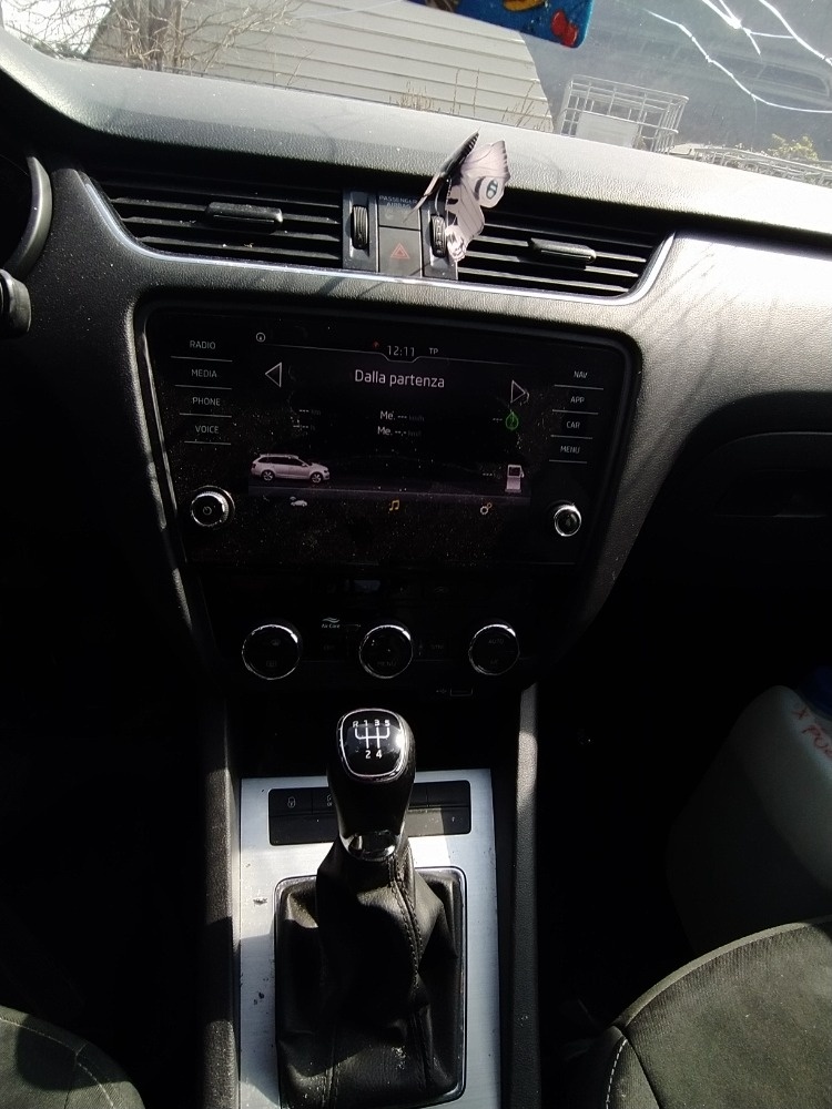 Škoda Octavia 3 facelift 1.6 tdi 85 kW - 15