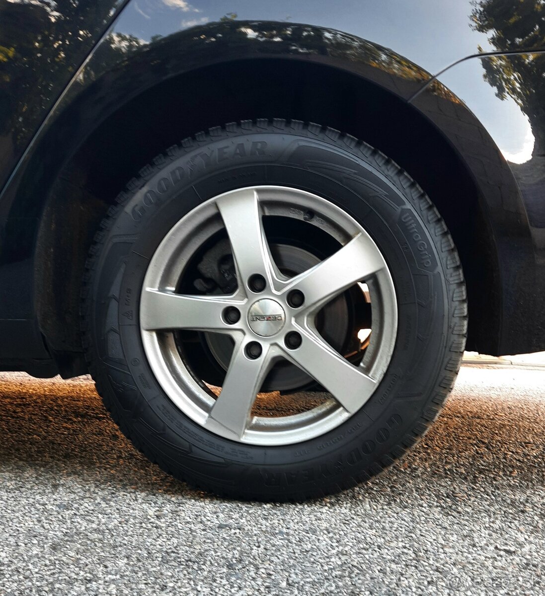 Predám Škoda Octavia Combi 1.6 TDI 115k Ambition - 15