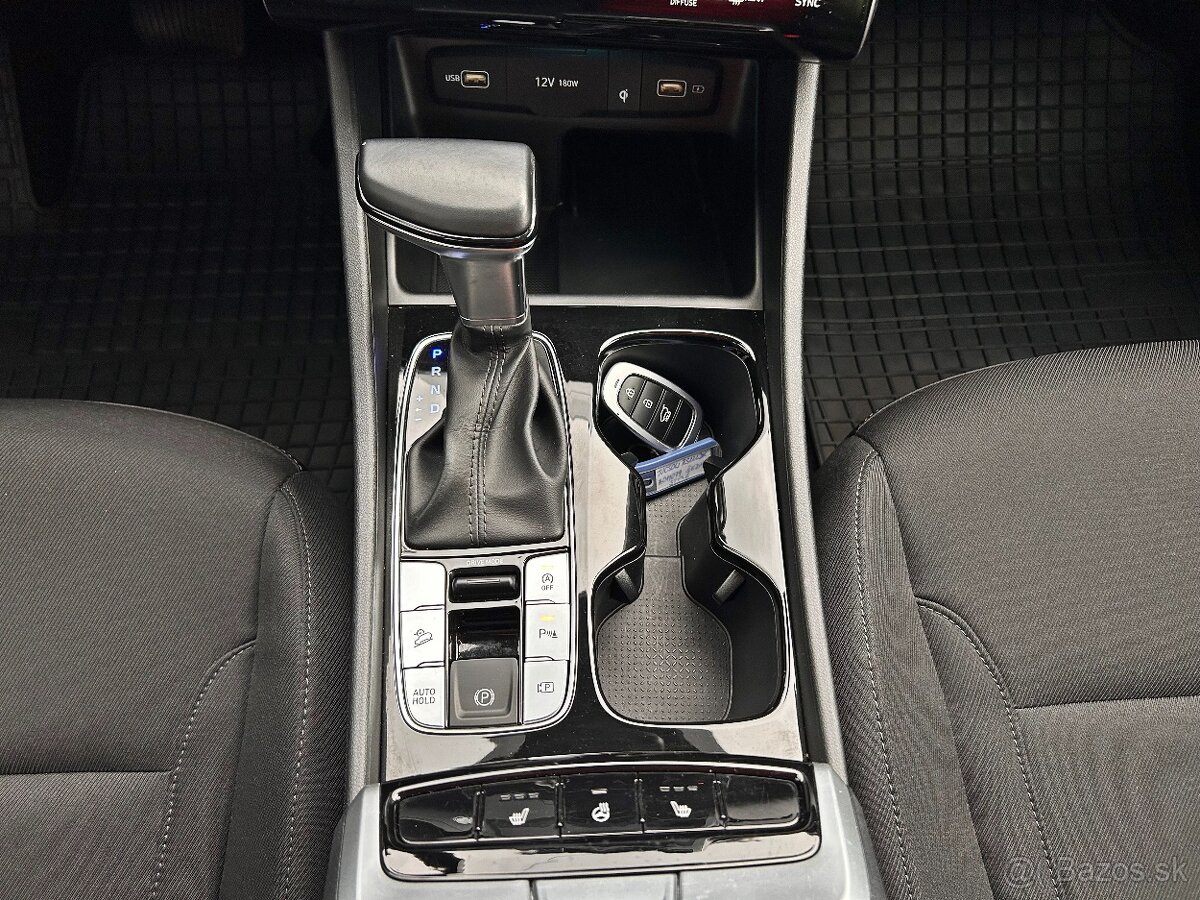 Hyundai Tucson 1.6 T-GDi 110kW 48V AT7 STYLE + Ťažné - 15