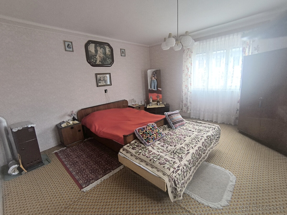 KRÁSNY UDRŽIAVANÝ MUROVANÝ RODINNÝ DOM CHALUPA S VÝBORNÝM PO - 15