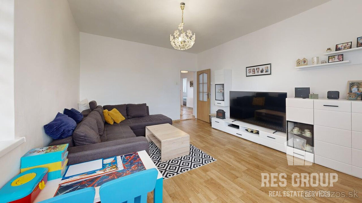 Na predaj, Rodinný dom, Rosina, 6 izieb, 400 m2, RES GROUP - 15