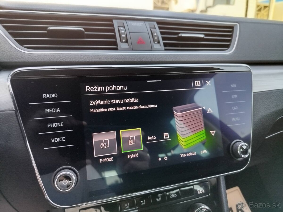 Škoda Superb Combi Business 1.4 TSI PHEV 218K - 15