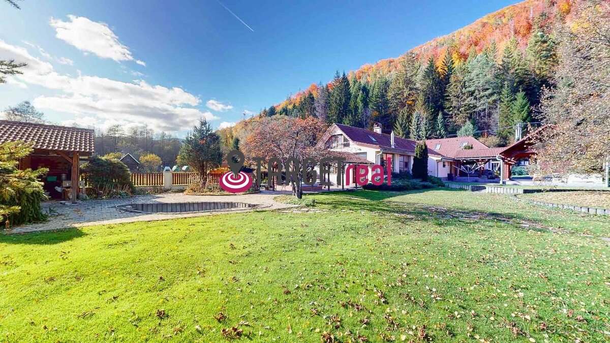 PREDAJ : rodinný dom na slnečnom veľkom pozemku v obci Hrone - 15