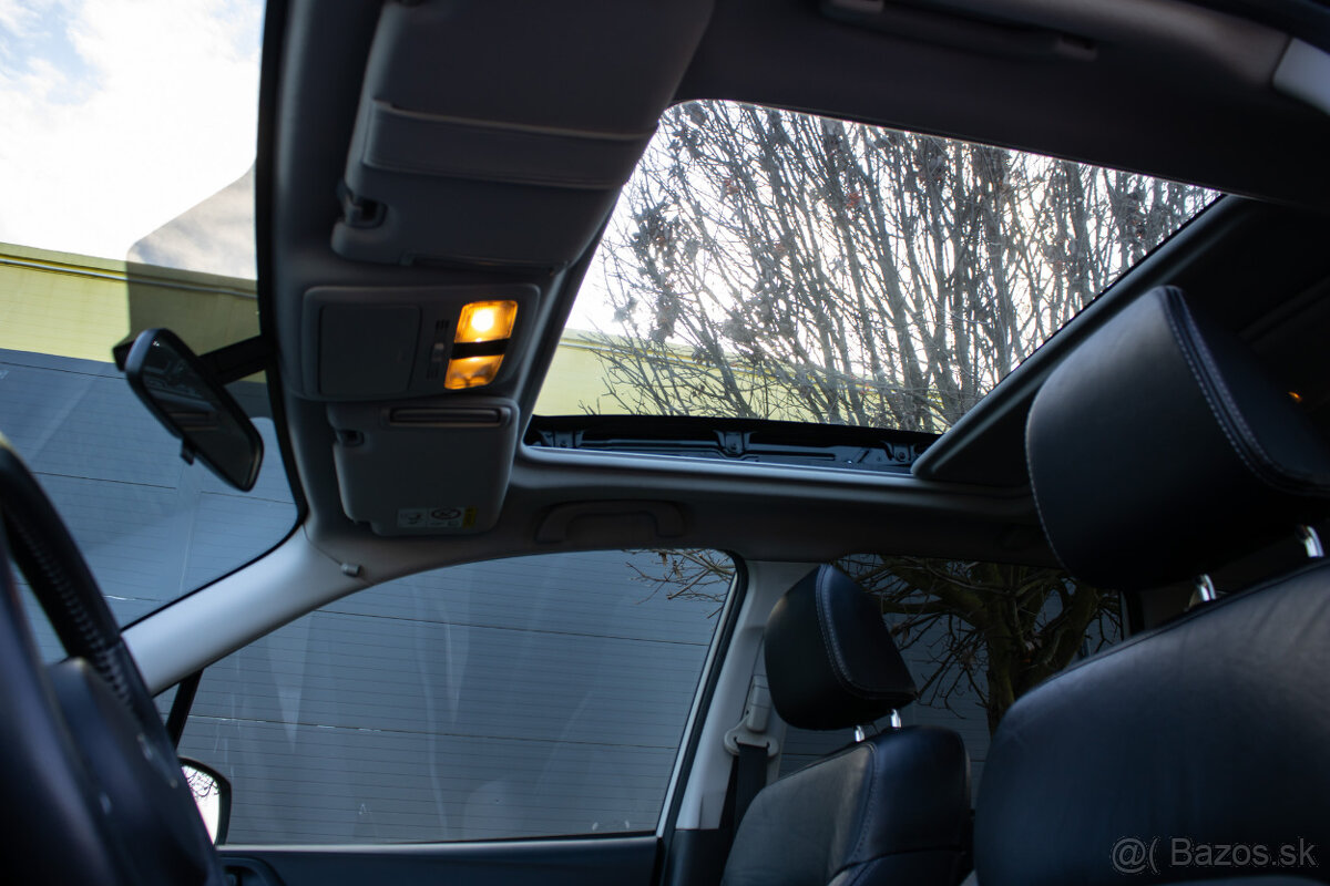 Subaru Forester 2.0 XT CVT Sport automat - 15