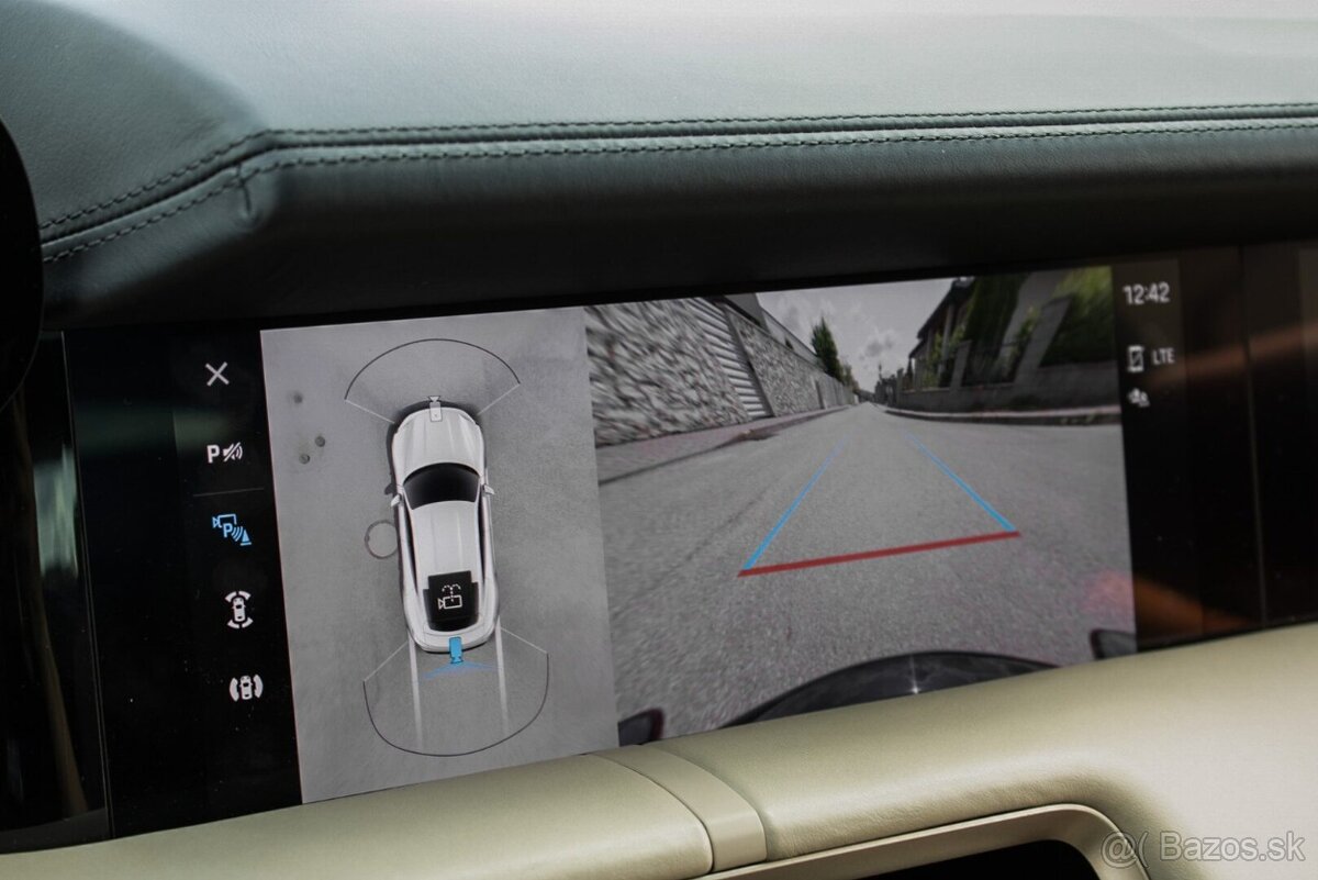 Porsche Taycan TURBO - 15