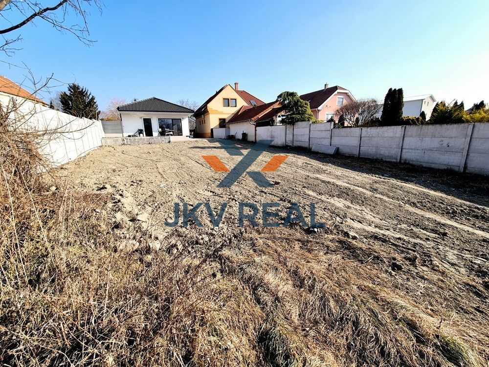 3D OBHLIADKA NA PREDAJ 4-IZBOVÝ RODINNÝ DOM S TERASOU A VEĽ - 15