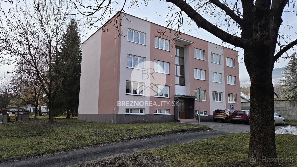 2-izbový byt v pokojnej lokalite blízko centra mesta Brezno - 15