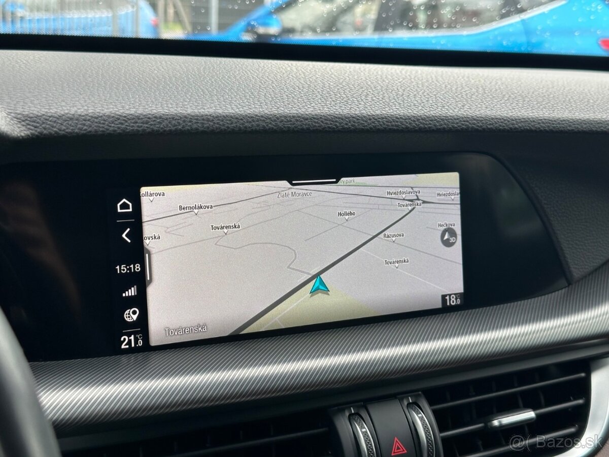 Alfa Romeo Stelvio Veloce 2.0 280 koní - 15