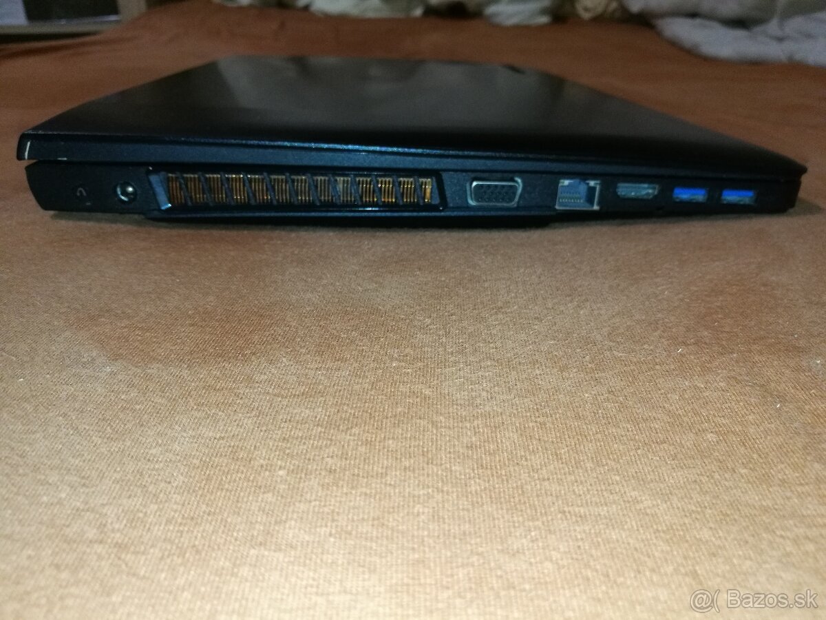 Lenovo Y500. i7-4-jadro. 15,6 FHD. 16 GB RAM. 256 GB SSD+1TB - 15