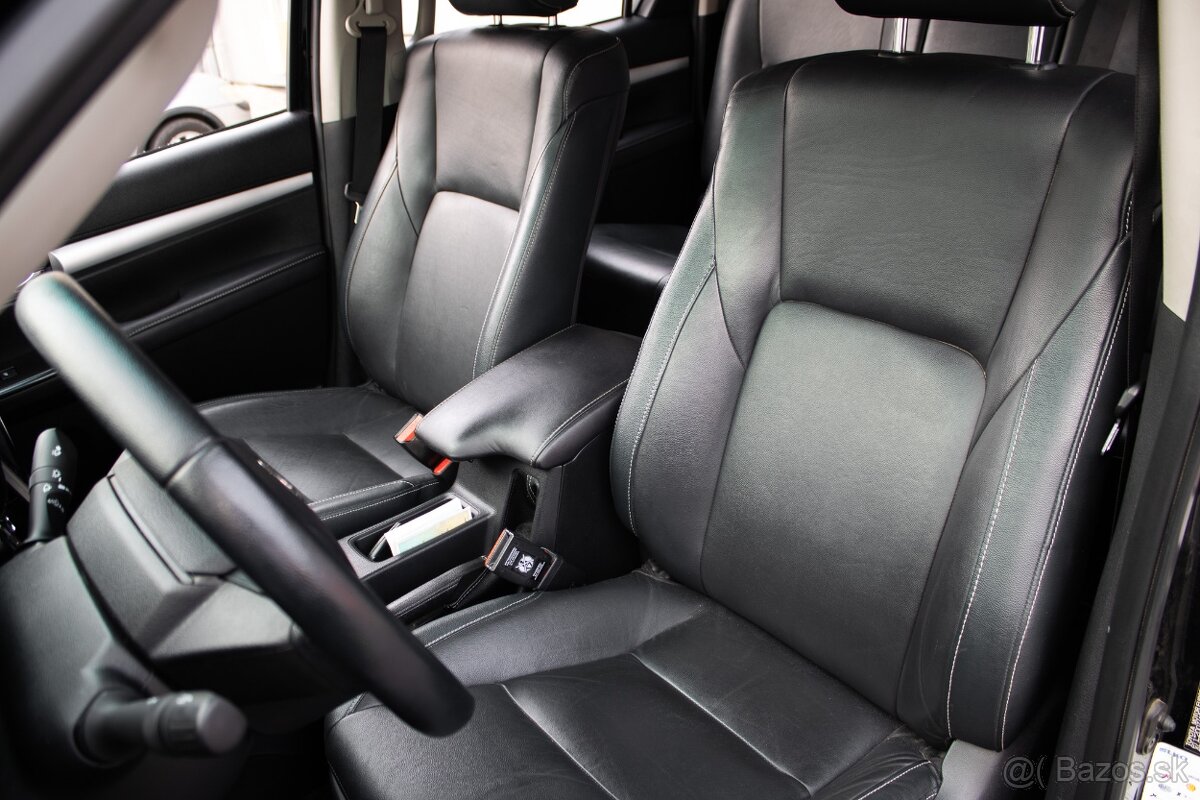 Toyota Hilux DC 2.4 I D-4D Executive A/T - 15