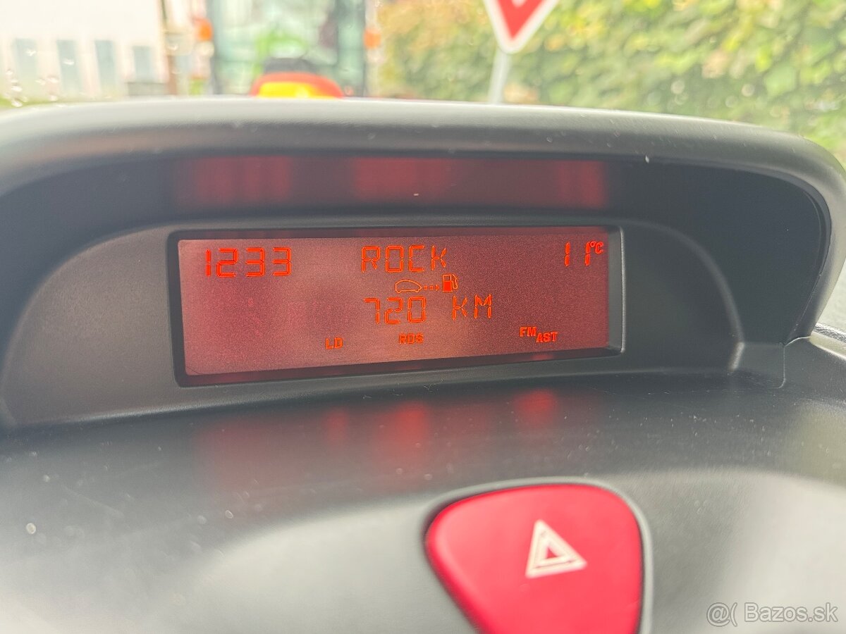 Fiat Scudo 2.0 JTD 94kW 9miest klíma,ťažné,tempomat - 15