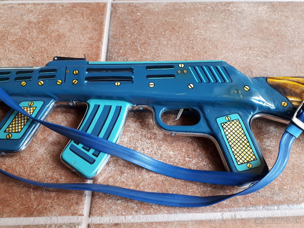 Stara hracka - Samopal z nasho detstva - 15