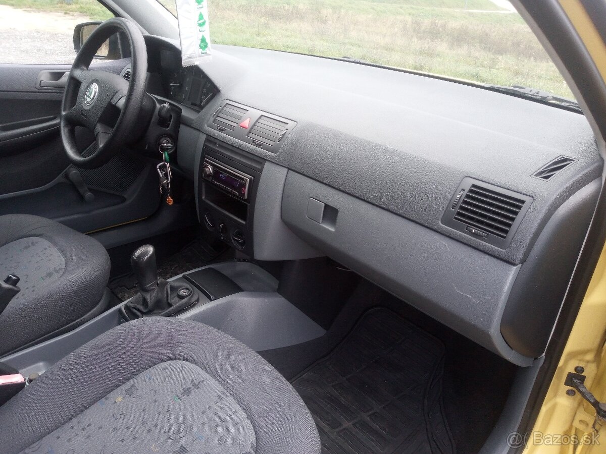 PREDAM SKODA FABIA 1.4 MPI COMBI TOP STAV - 15