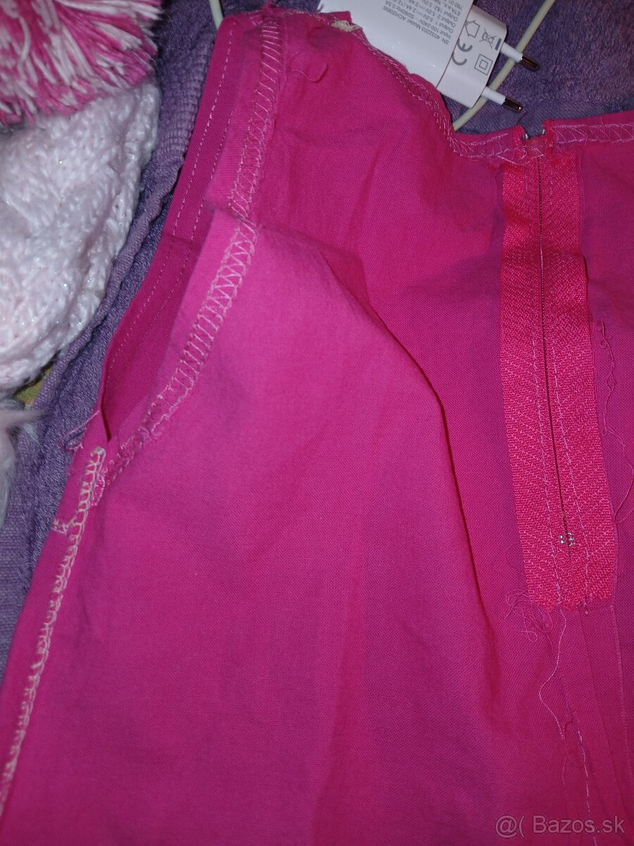 Predám zásteru dievčenskú celú - 15