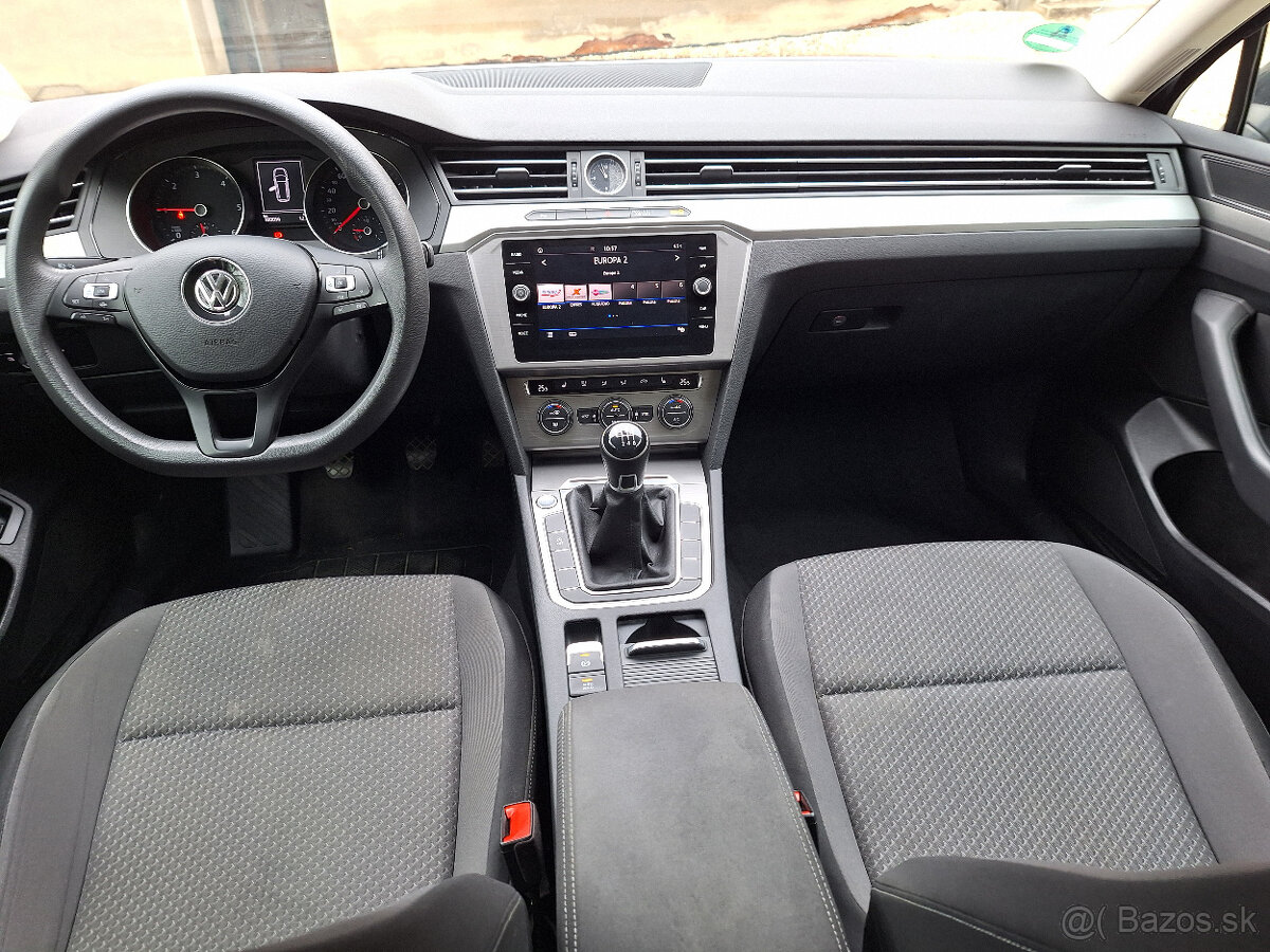 VW PASSAT B8 2,0 TDi Comfortline 150 PS kombi - 15