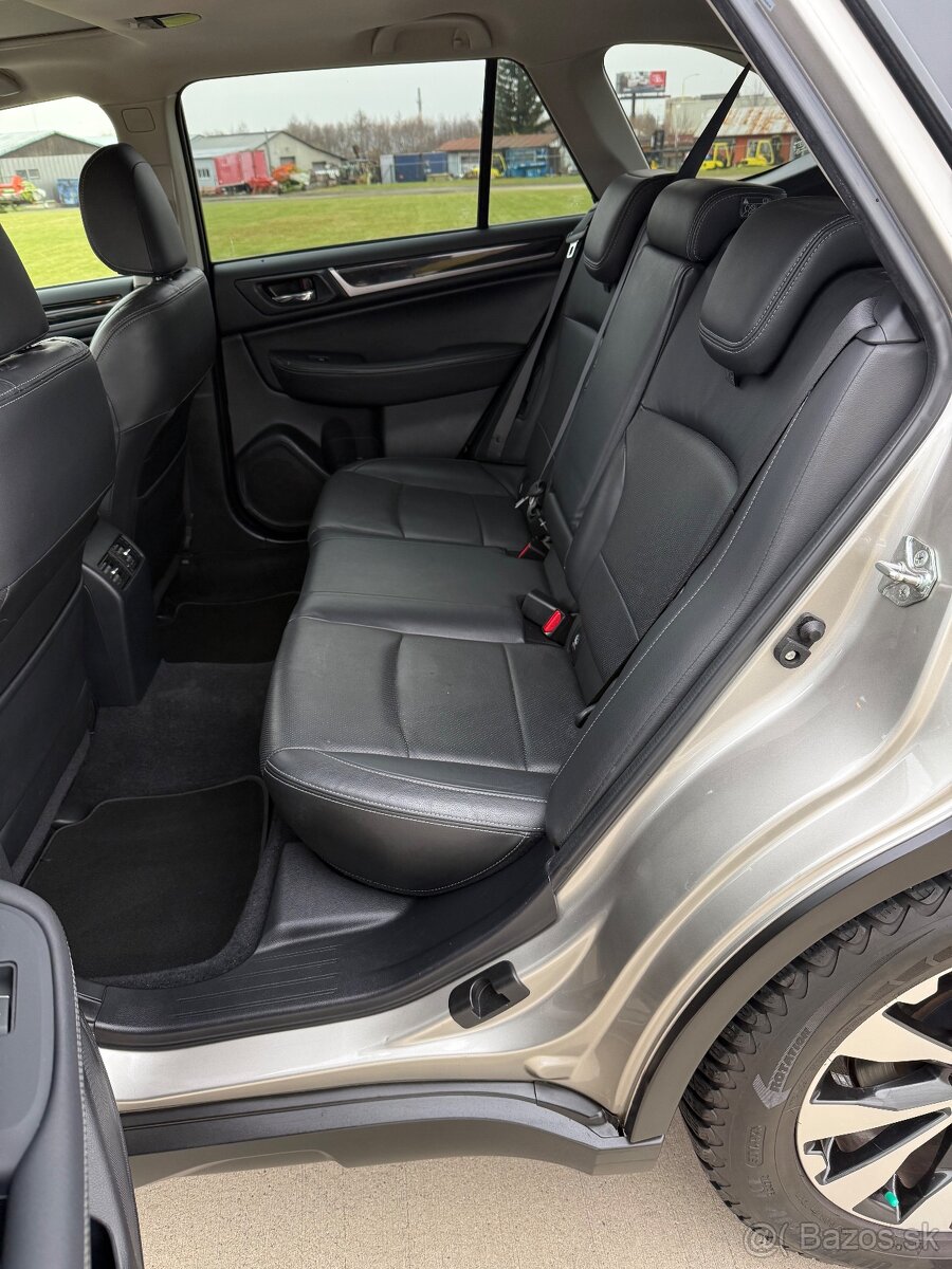 Subaru Legacy Outback 2,0 D 110 kW A/T 4x4 - 15