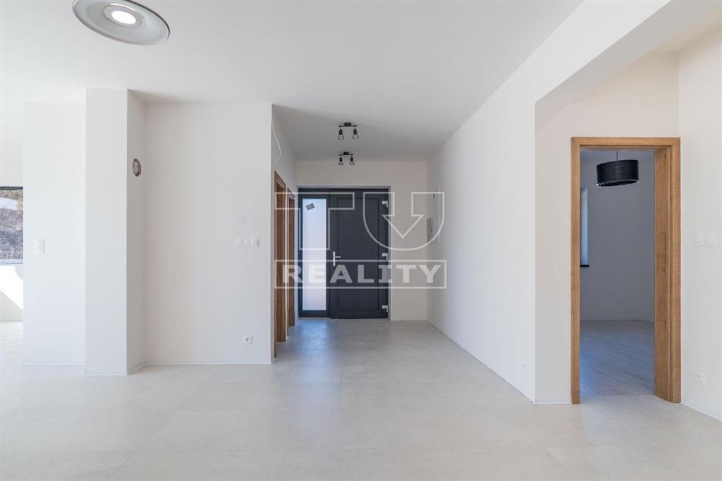 REZERVOVANÉ - HORÚCA PONUKA - 5 IZBOVÝ RODINNÝ DOM v... - 15