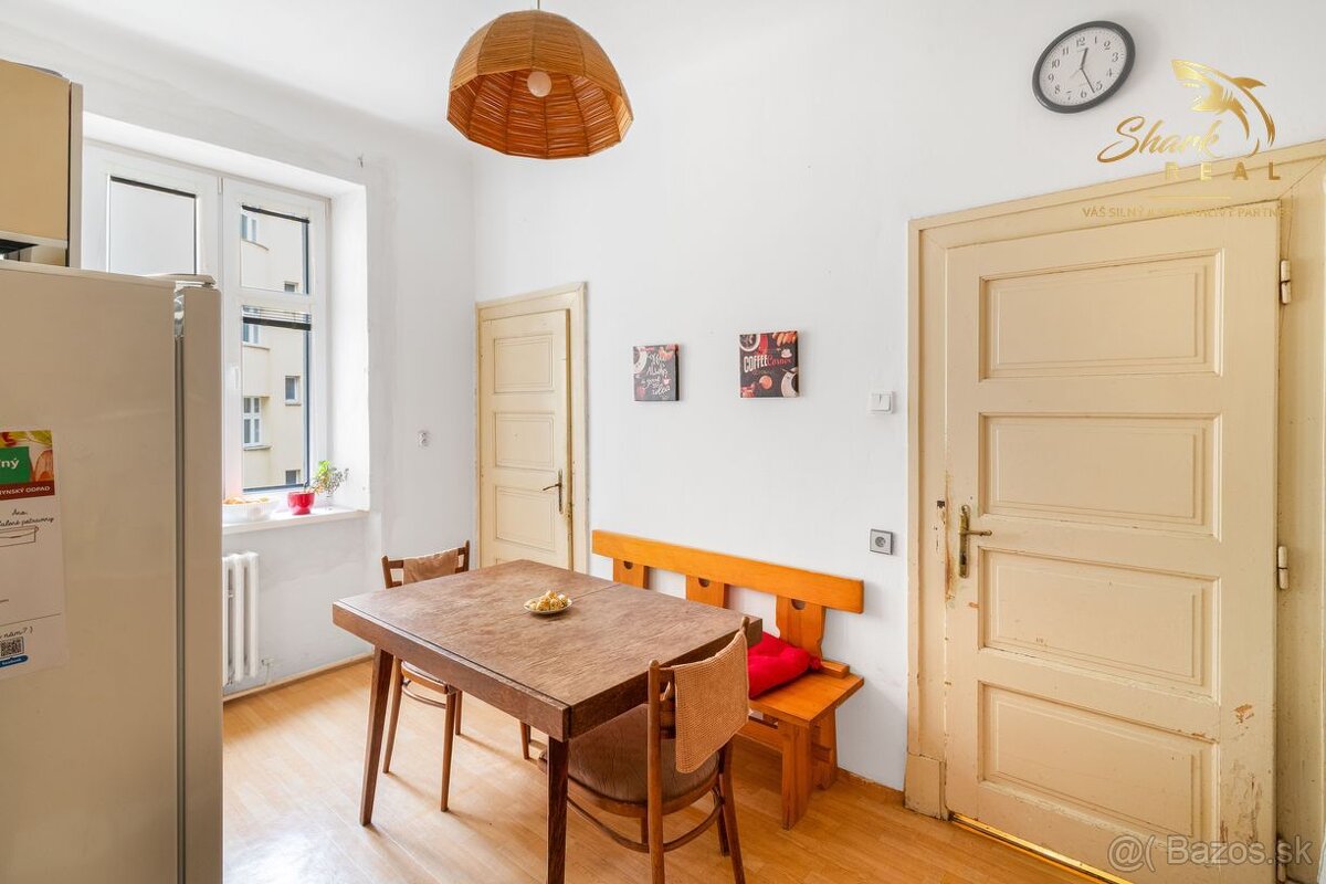 Na predaj veľkometrážny 5-izbový byt 135m2 v historickom dom - 15