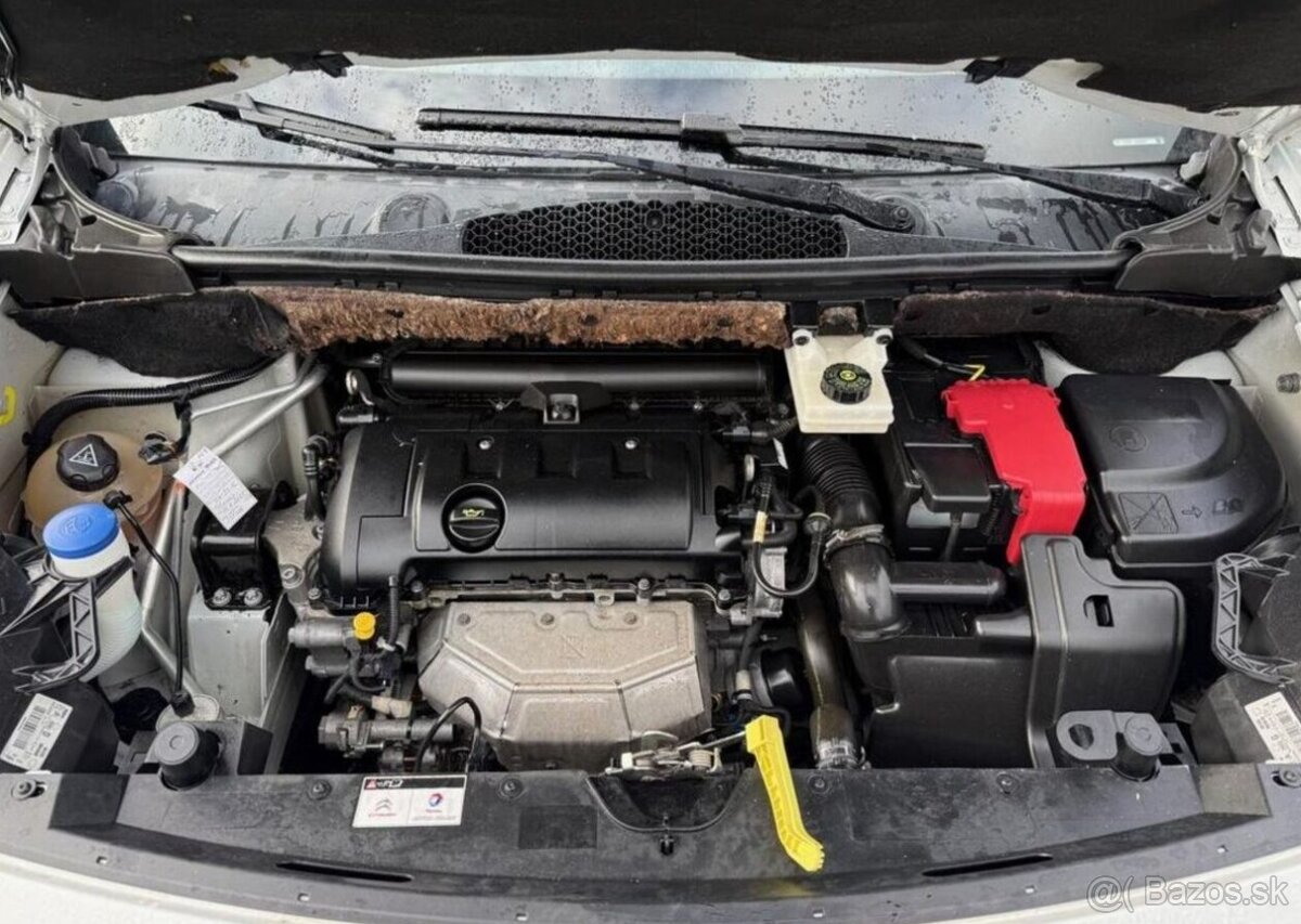 Citroën Berlingo 1.6i MULTISPACE 1.MAJITEL benzín manuál - 15