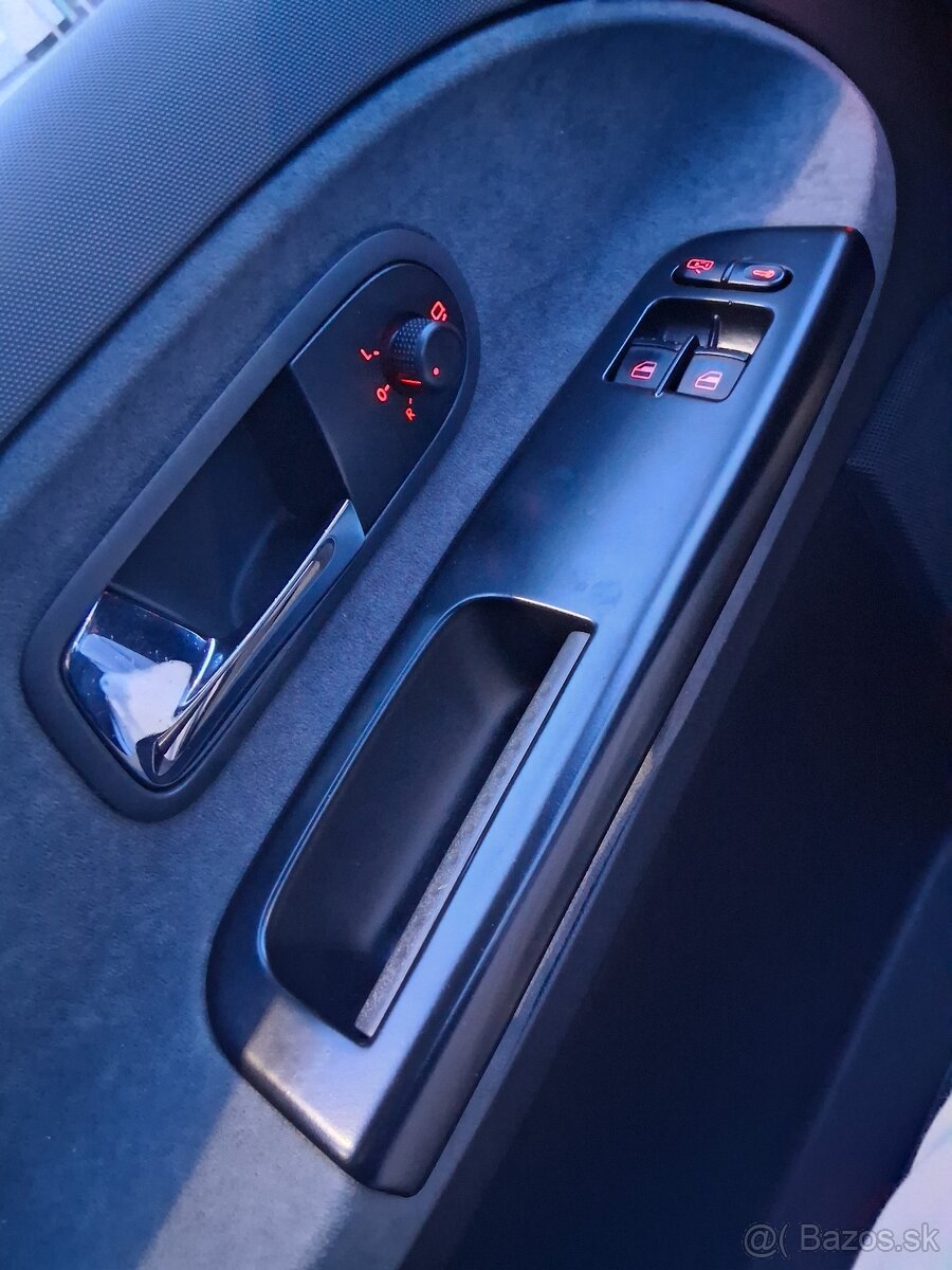 Volkswagen sharan 1.9tdi 7miestne - 15