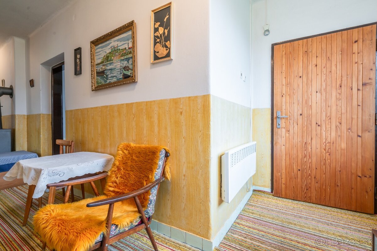 Rodinný domček v malebnej dedinke Stará Turá , časť Papraď - 15