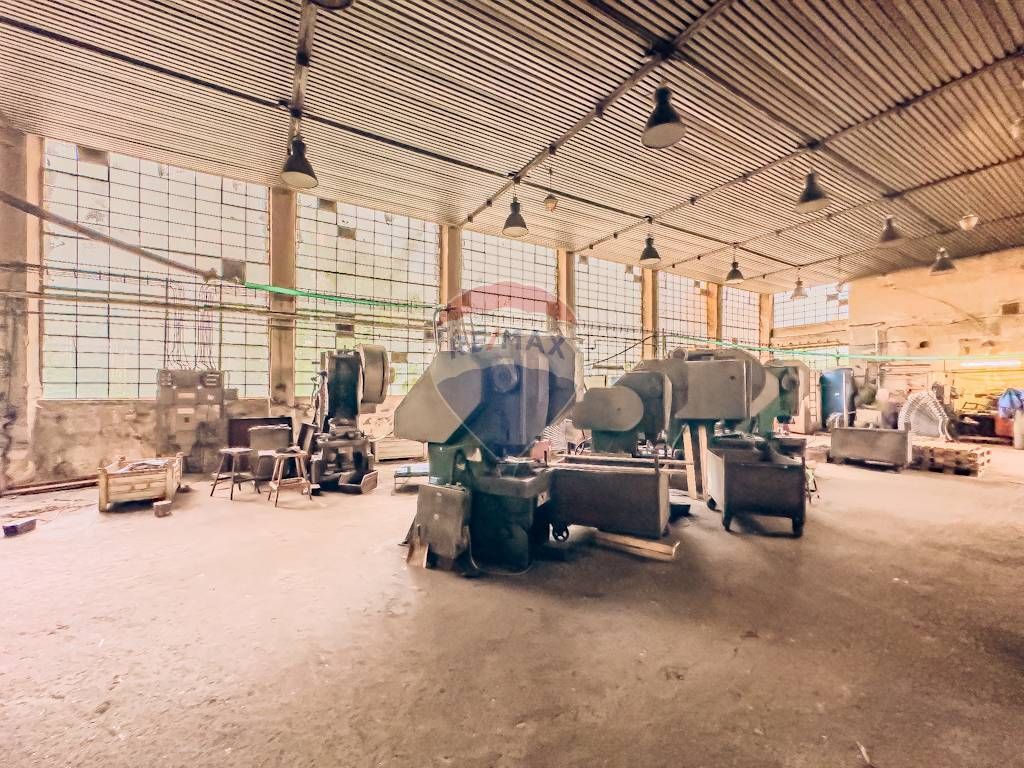 Výrobno skladovací areál SANDRIK Štós s fungujúcou výrobou- - 15