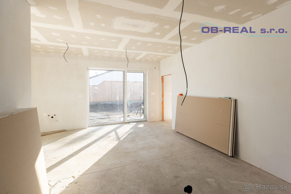 Exkluzívne ponúkame na predaj novostavby 4izb RD + garáž, v - 15