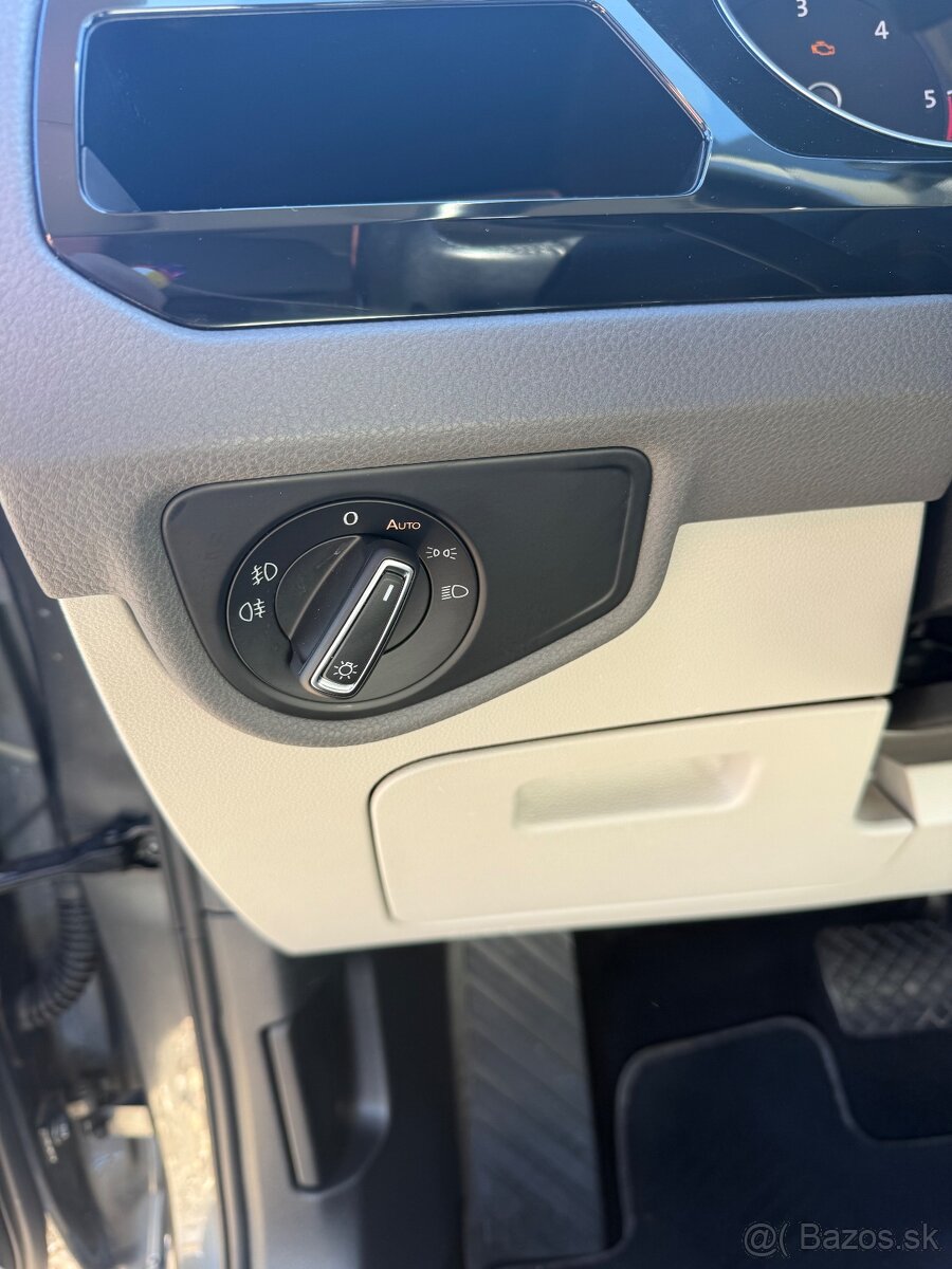 Volkswagen Touran 2.0TDi 110KW DSG 2019 - 15