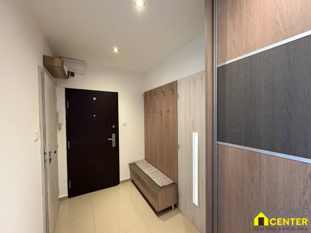 PRENÁJOM krásne zrekonštruovaného 3 izbového bytu, ul. Rákó - 15