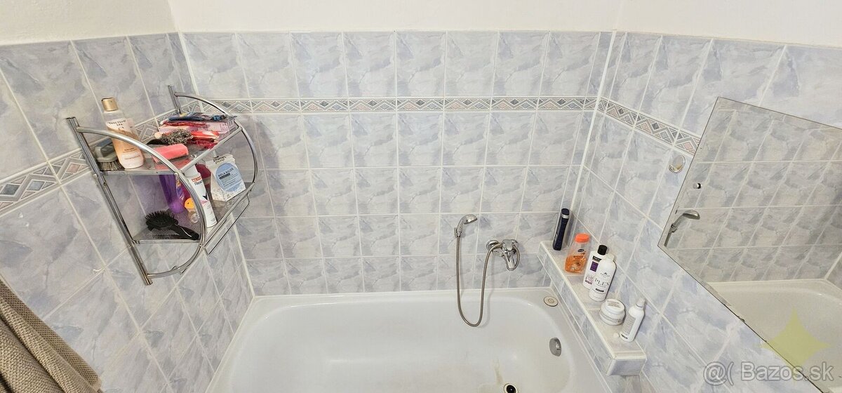 REZERVOVANÉ - Exkluzívne na predaj čiastočne prerobený 2 izb - 15