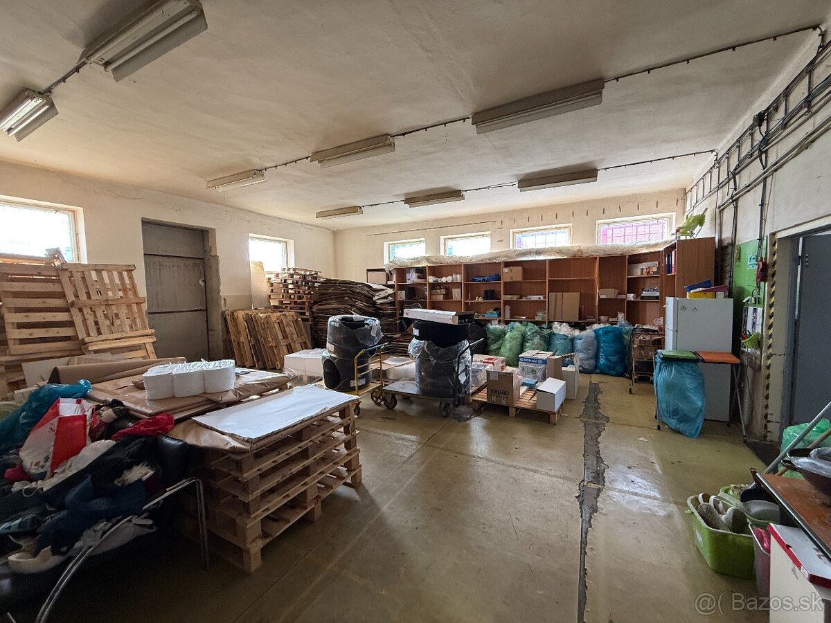 Multifunkčný reprezentatívny obchodno–skladový objekt - 15