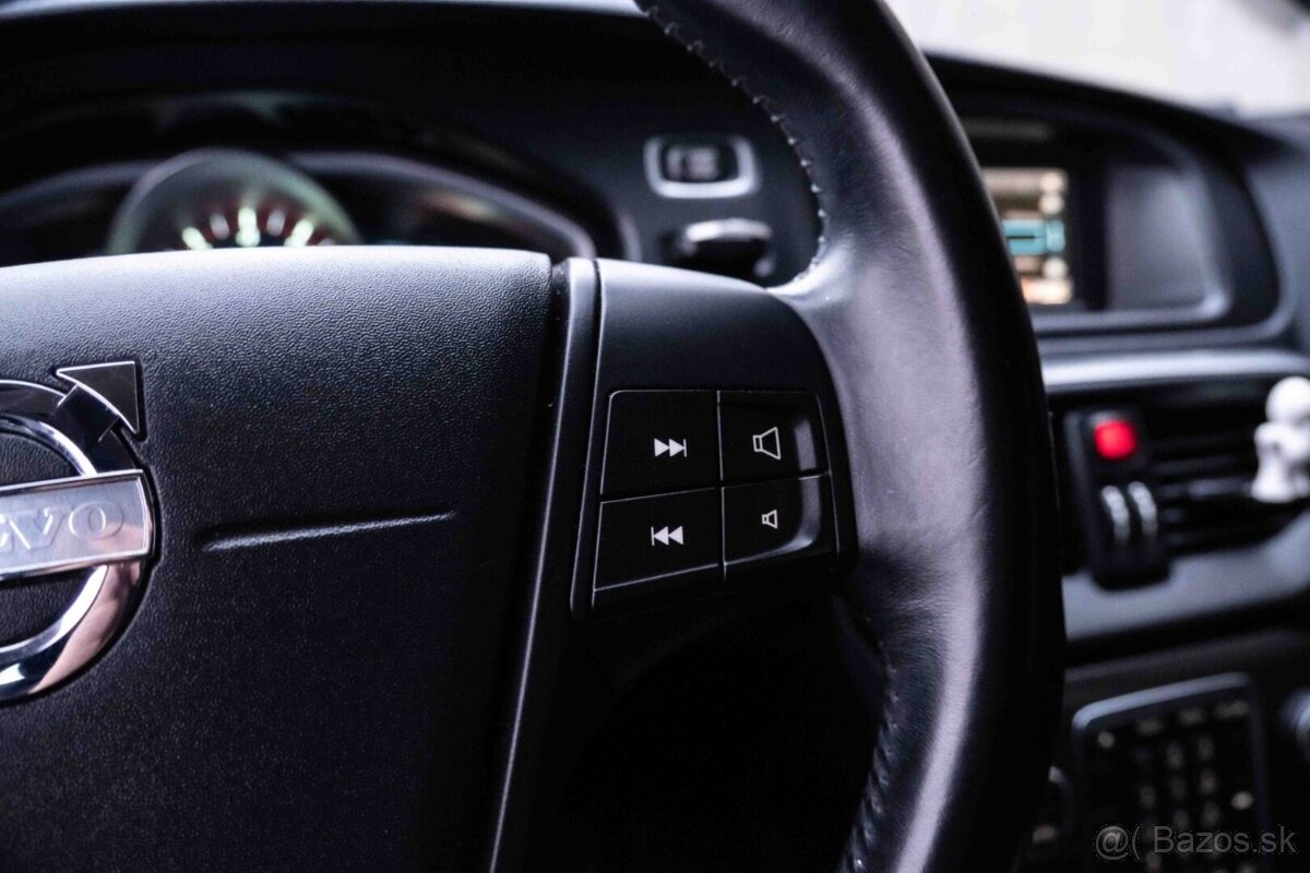 Volvo V40 T2 1.6L Momentum - 15