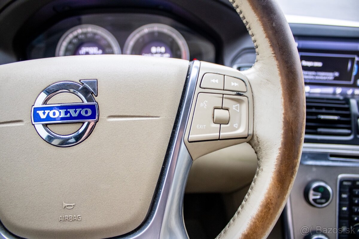 Volvo XC60 2011 - 15