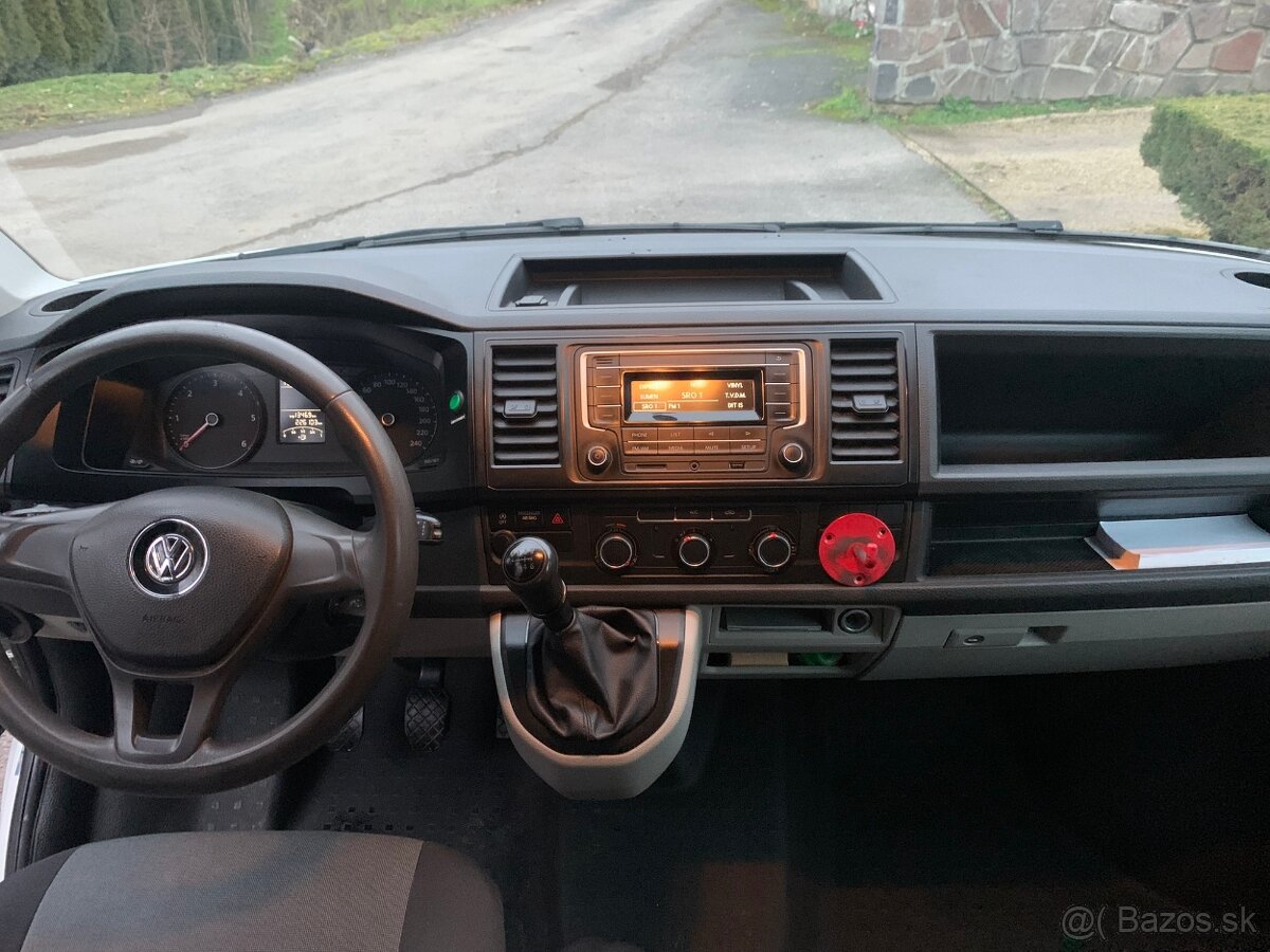 Volkswagen T6 Transporter L2H1 2.0 TDI 103kW - 15